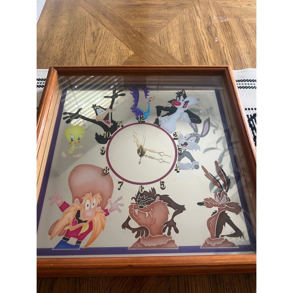 Working 1980s Looney Tunes Mirrored Wall Clock Wooden Frame Carnival Prize
